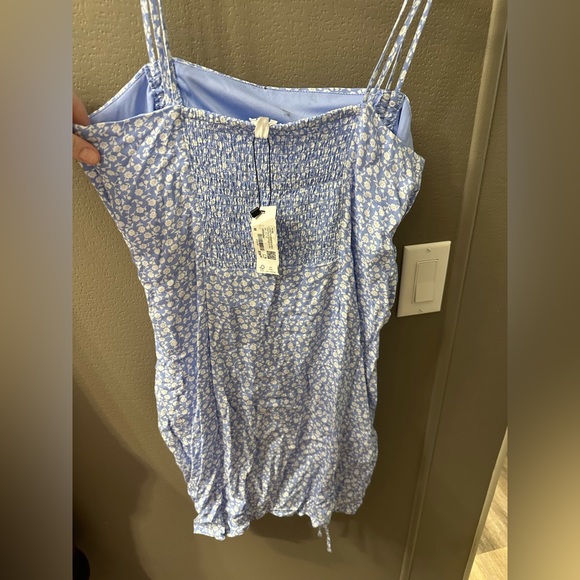 Garage Double Ruched Bodycon Dress Floral Blue Medium Brand New - Picture 3 of 6